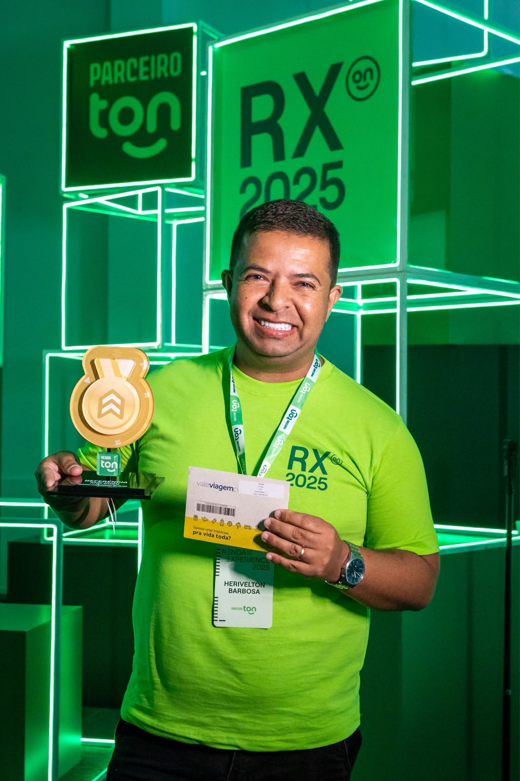 Herivelton Barbosa, consultor e parceiro Ton